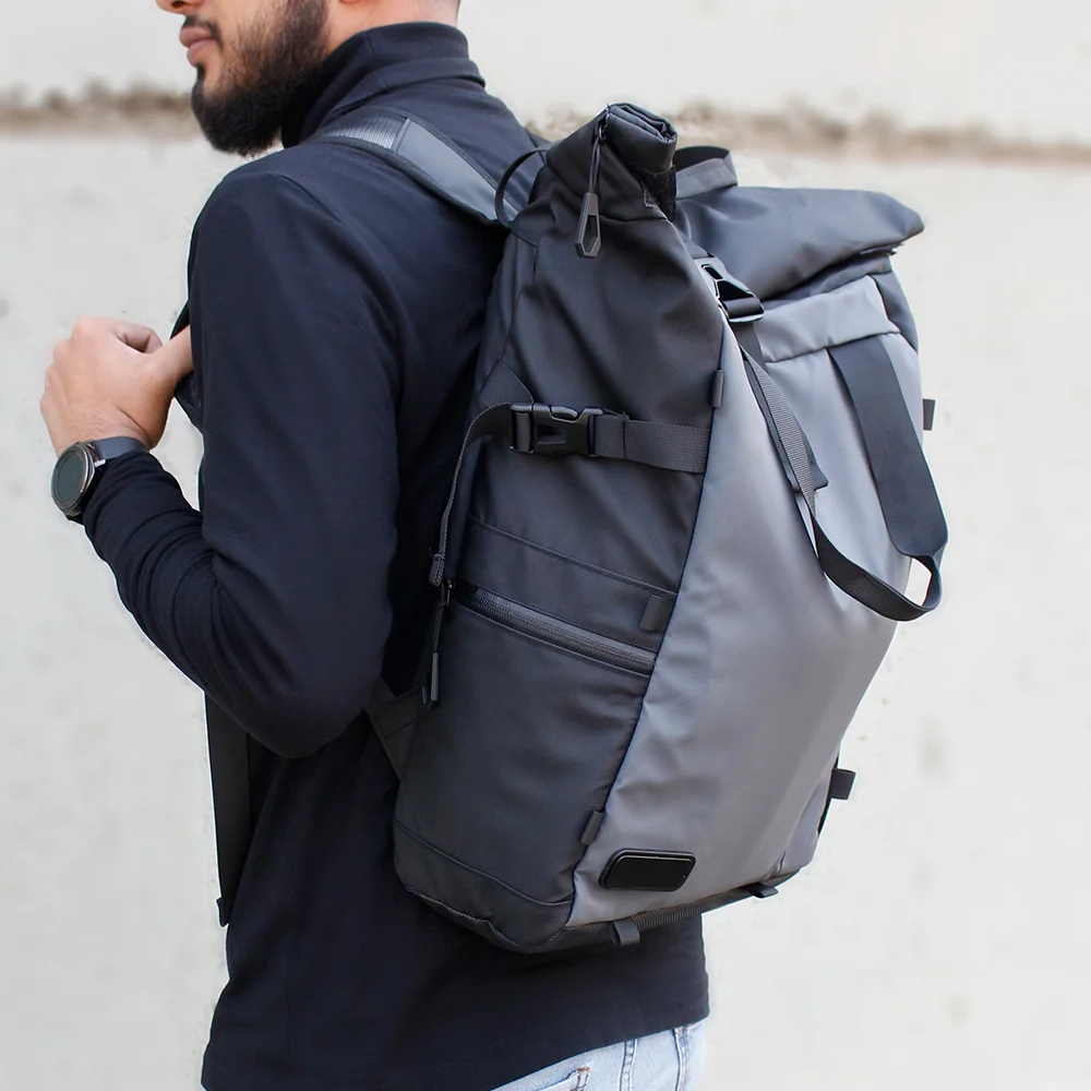 Mochila Takayama Roller Ambientada